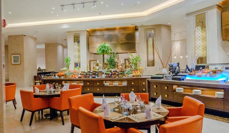 middle-east-holidays/abu-dhabi/rixos-marina-abu-dhabi-hotel-turquoise-restaurant-buffet